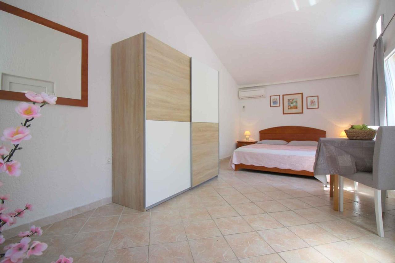 Studio In Porec/Istrien 10215 Porec